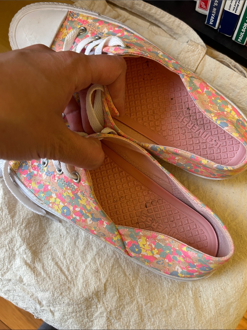 Converse Coral Floral Low Top Sneakers - Picture 6 of 6